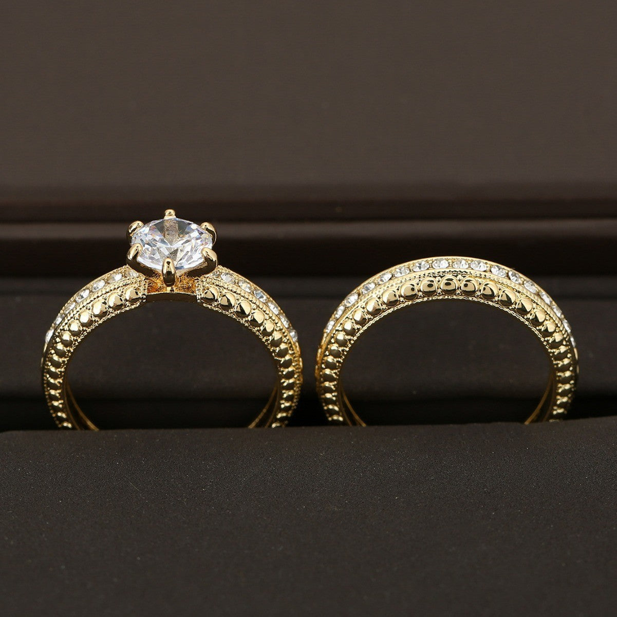 Cross-border Wish Explosions Couple Ring Wedding Ring Wedding Ring Diamond Ring Micro-inlaid Zircon Shiny High-end Hand Jewelry