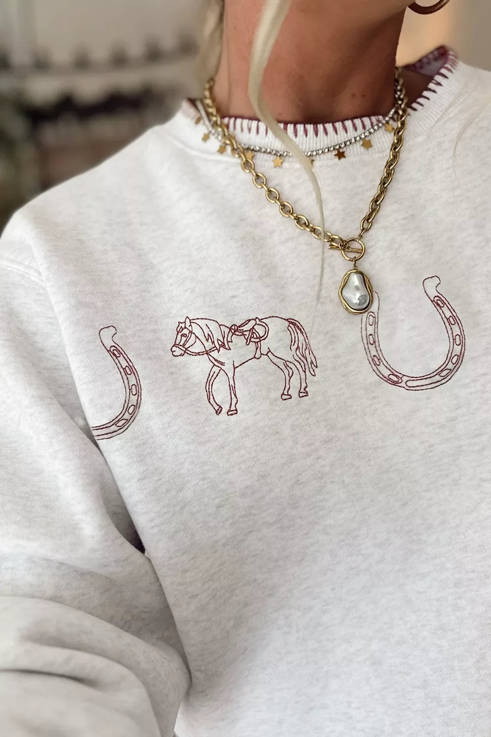 Graphic Round Neck Casual Sweatshirt