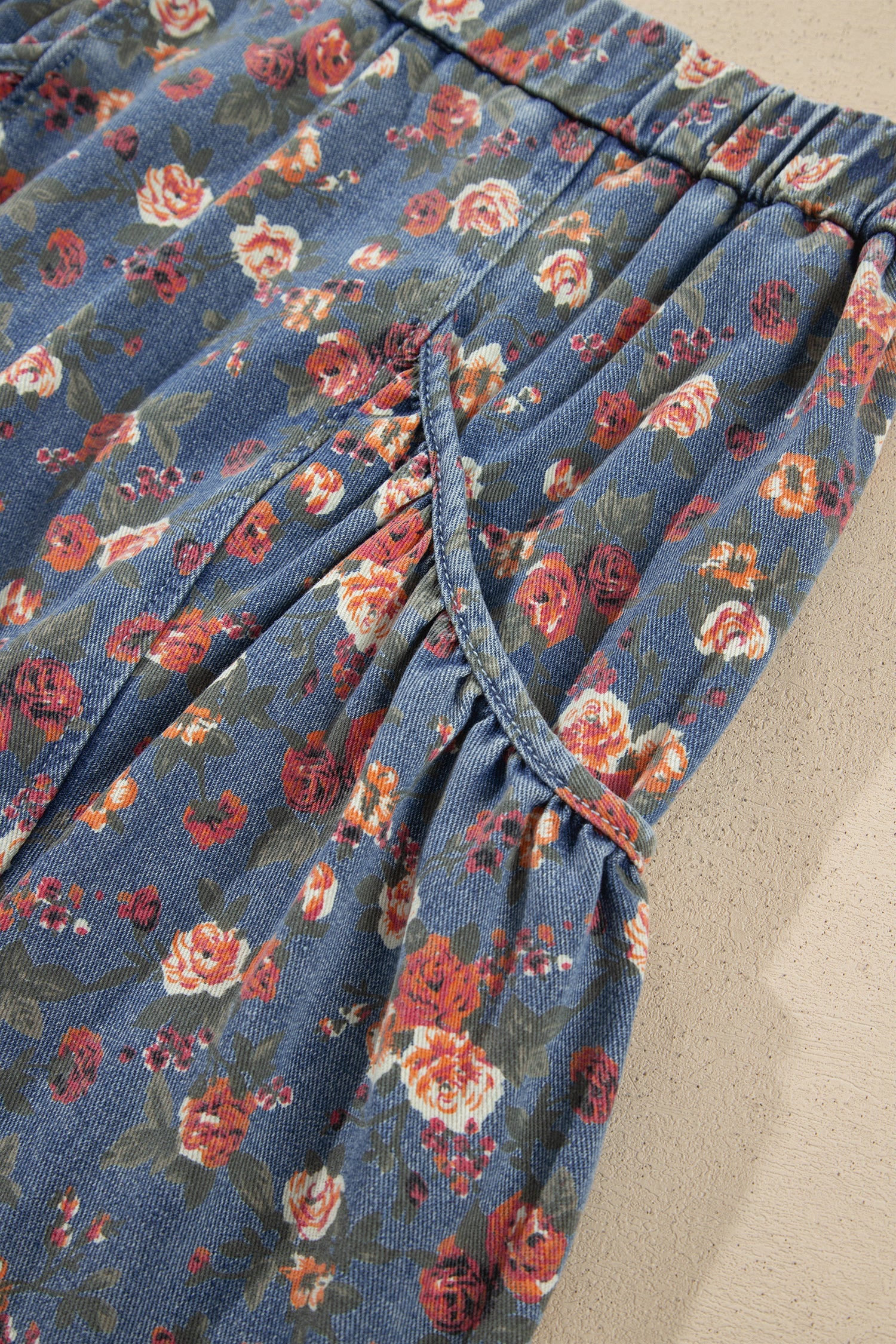 Beau Blue Retro Floral Print Elastic Waist Pocketed Barrel Jeans