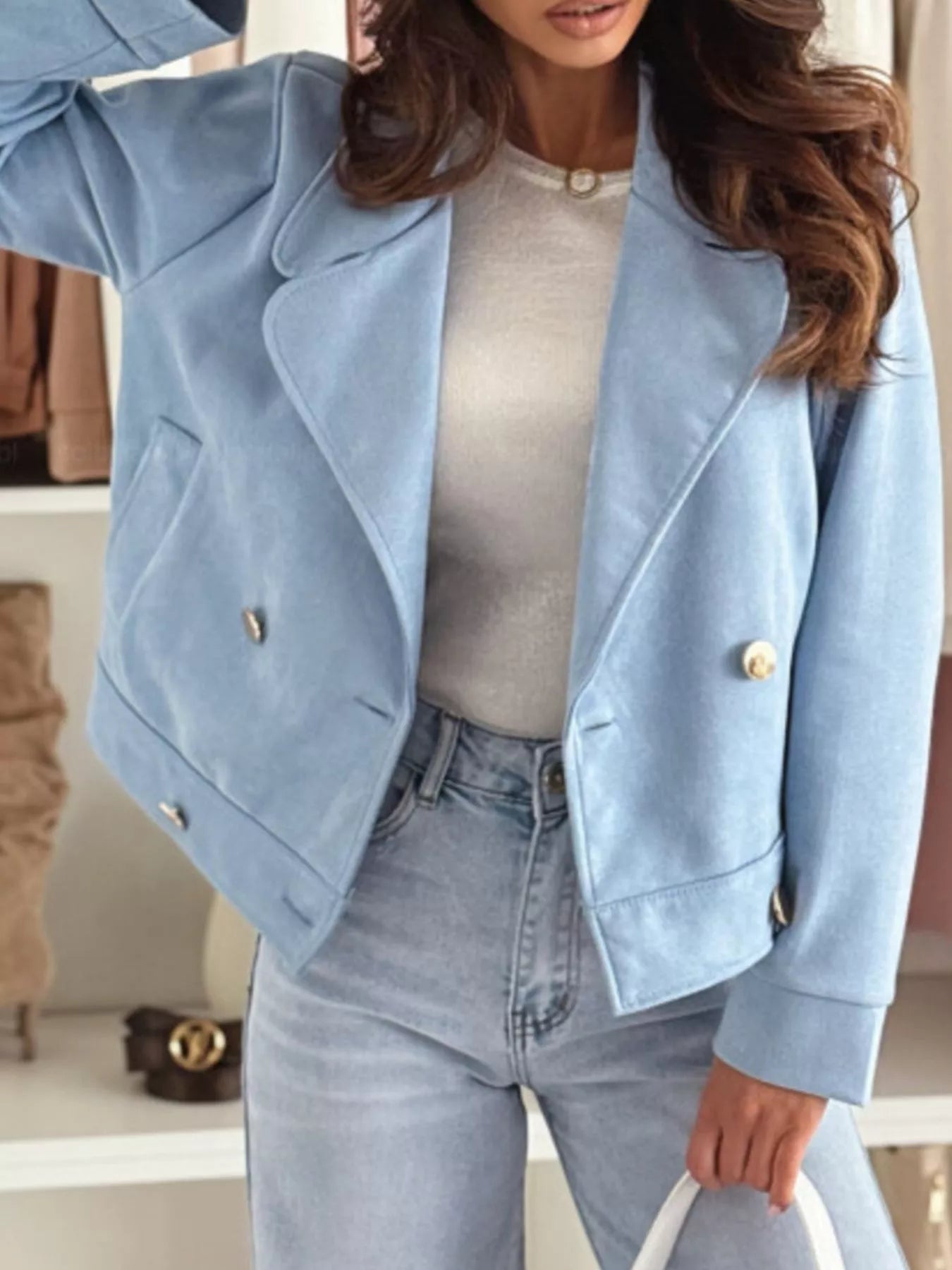 Chic Double-Breasted Cropped Jacket
