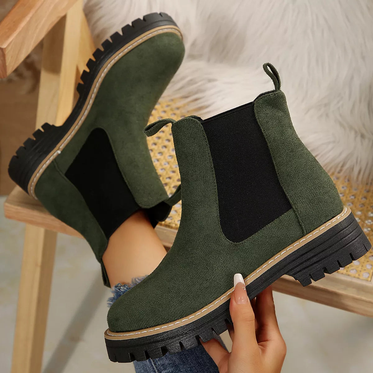 Round Toe Platform Boots
