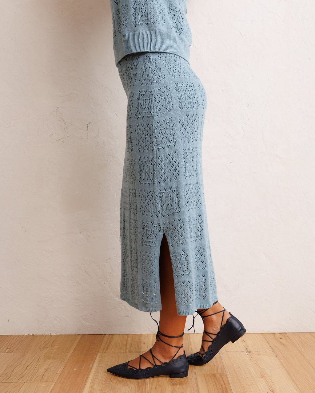 Frame-Worthy Skirt