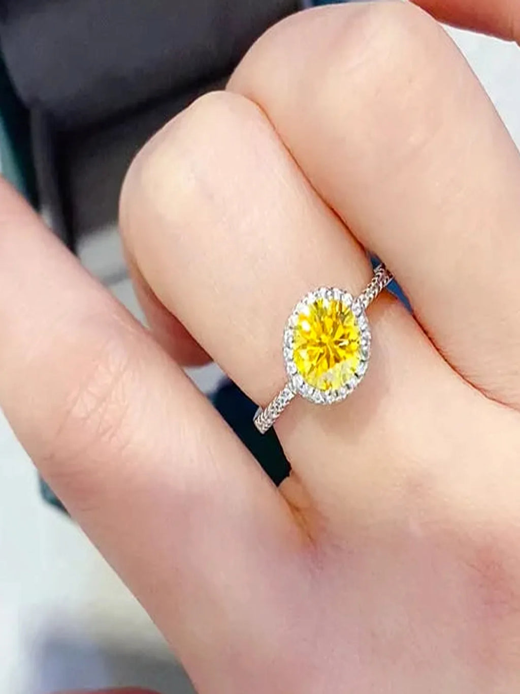 1 Carat Moissanite 925 Sterling Silver Round-Cut Halo Ring