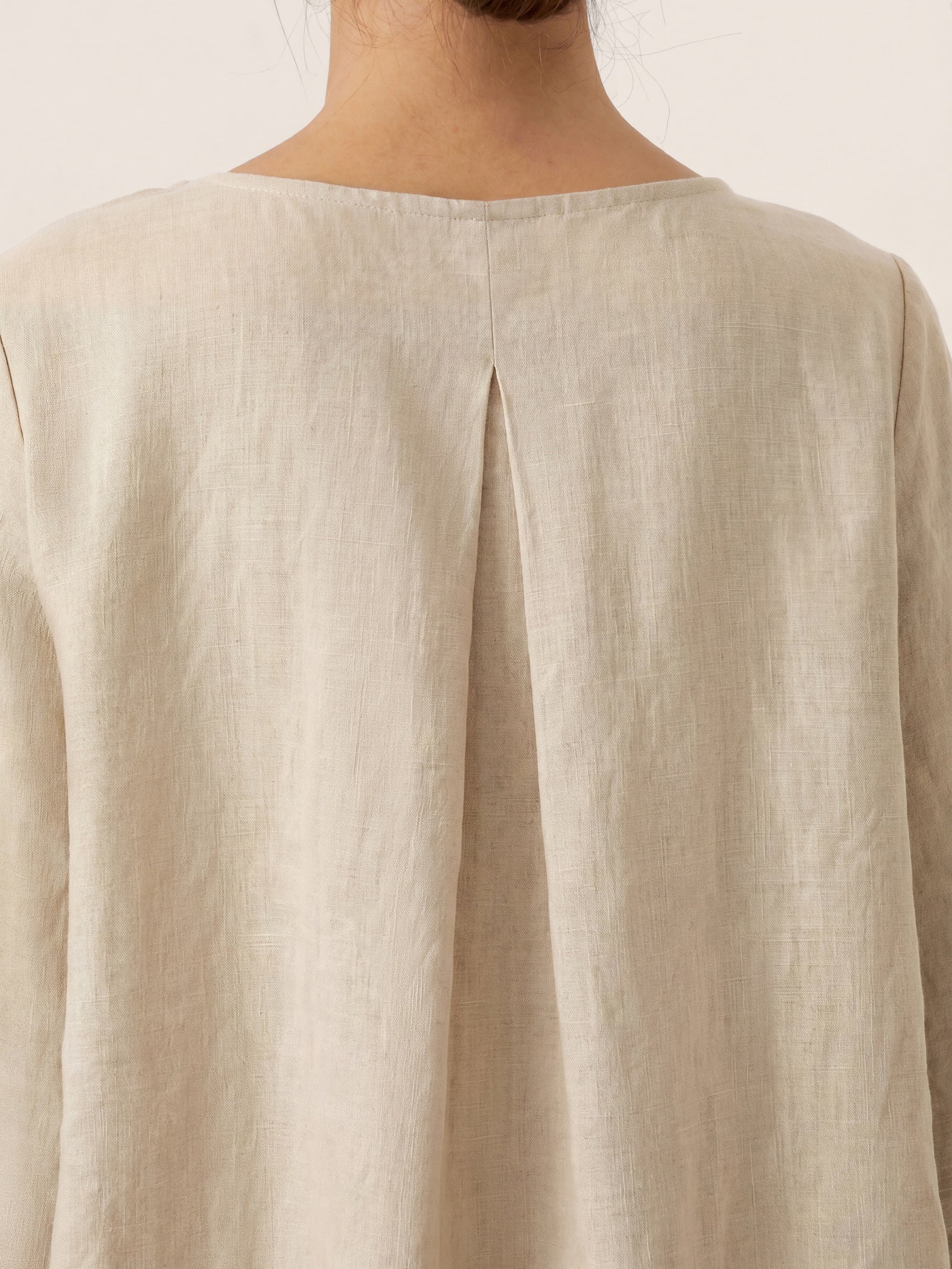100% Linen Round Neck Asymmetrical Hem Top BRIANNA
