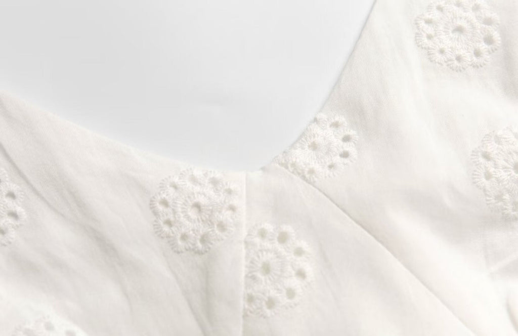 Summer High Grade Embroidered Dress Women Elegant Tied Waist Trimming Short Sleeved Long Dress