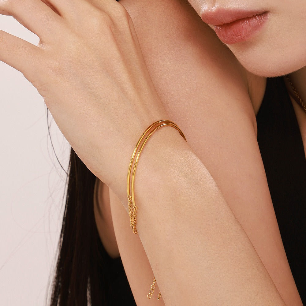 18K gold C-shaped ring with chain design classic fashion bracelet