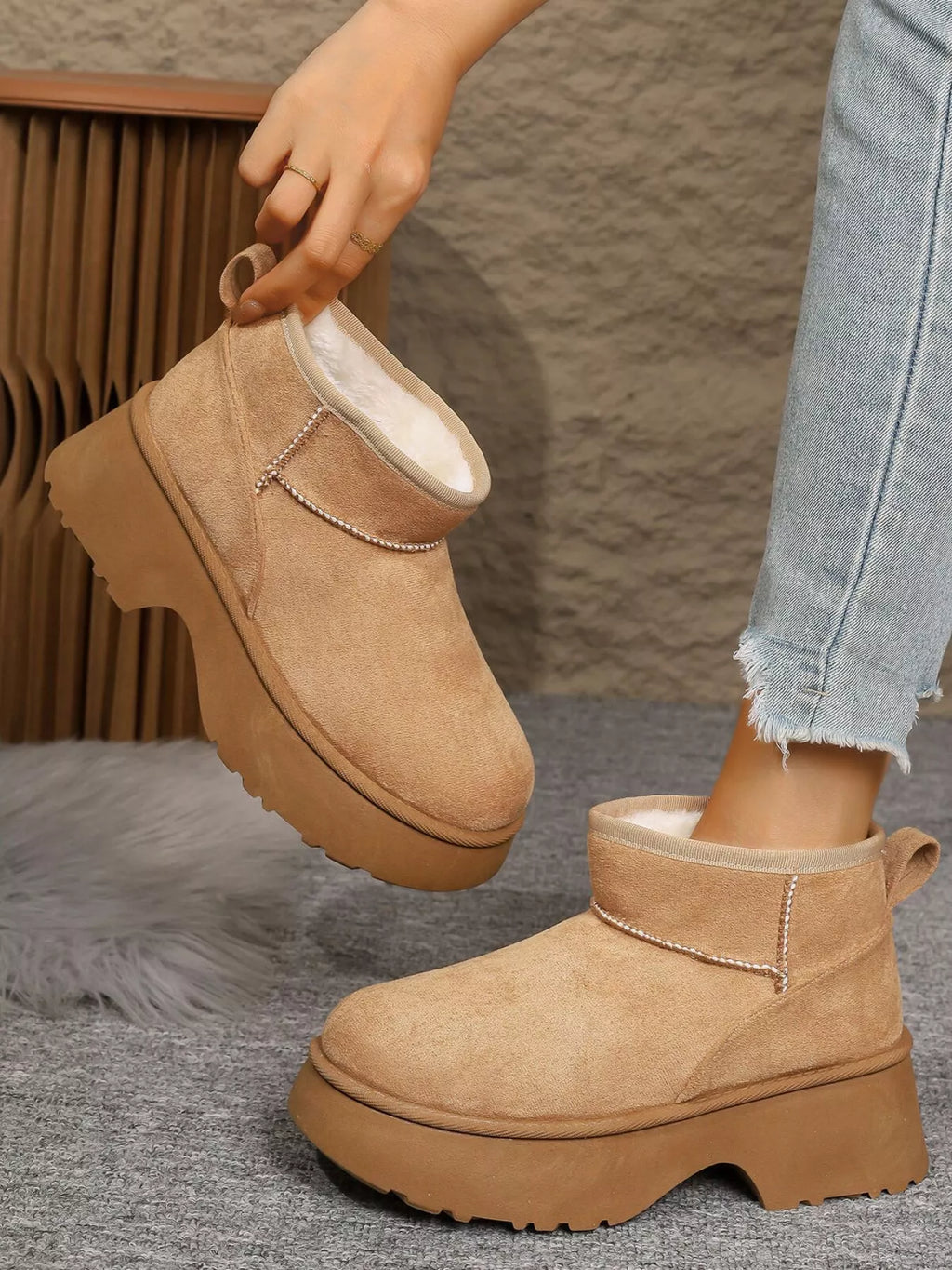 Round Toe Platform Boots