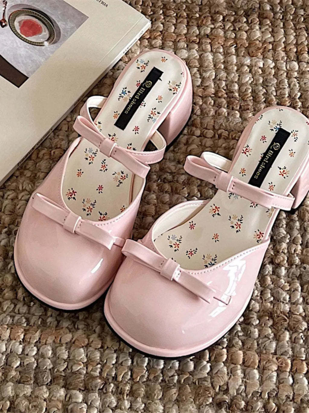 Bow Round Toe Block Heel Sandals