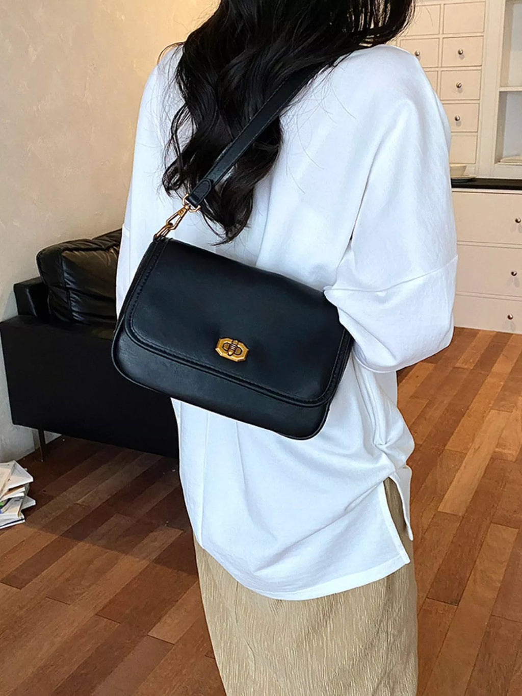 Twist Lock Flap Shoulder Bag