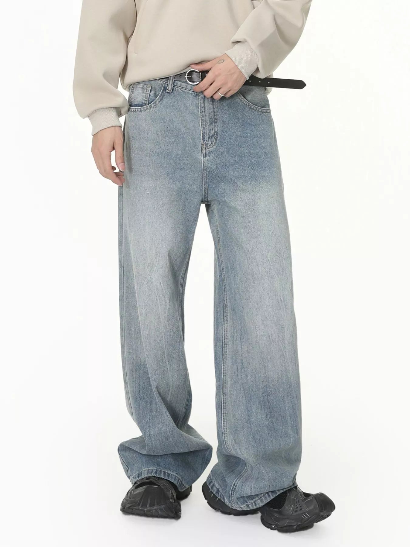 Men's Loose Fit Washed Jeans