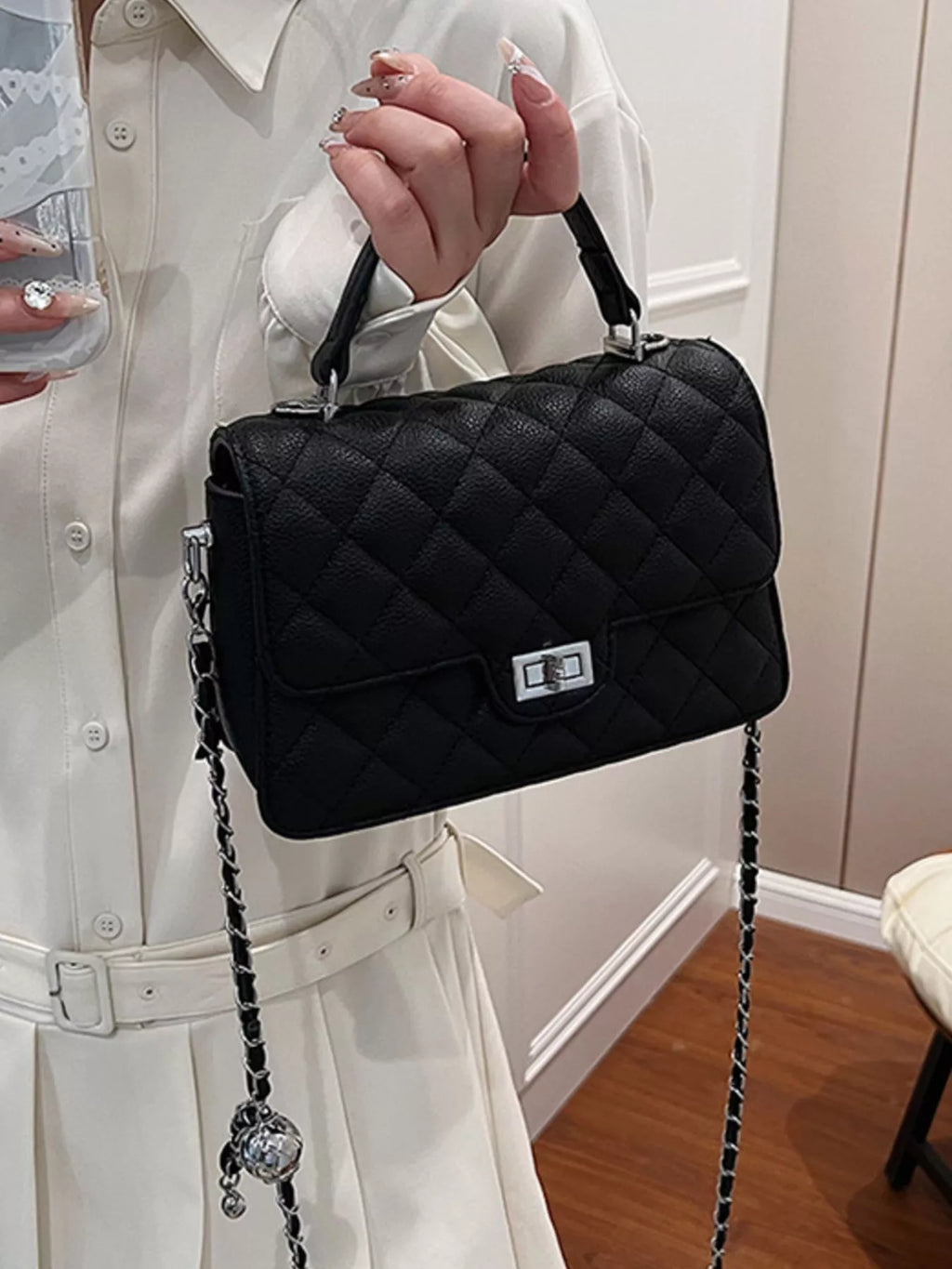 Quilted Chain Strap Crossbody Bag