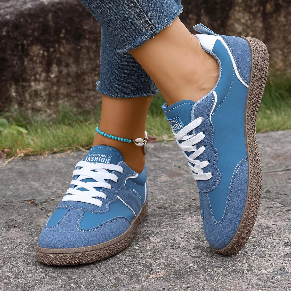 Round Toe Lace Up Sneakers