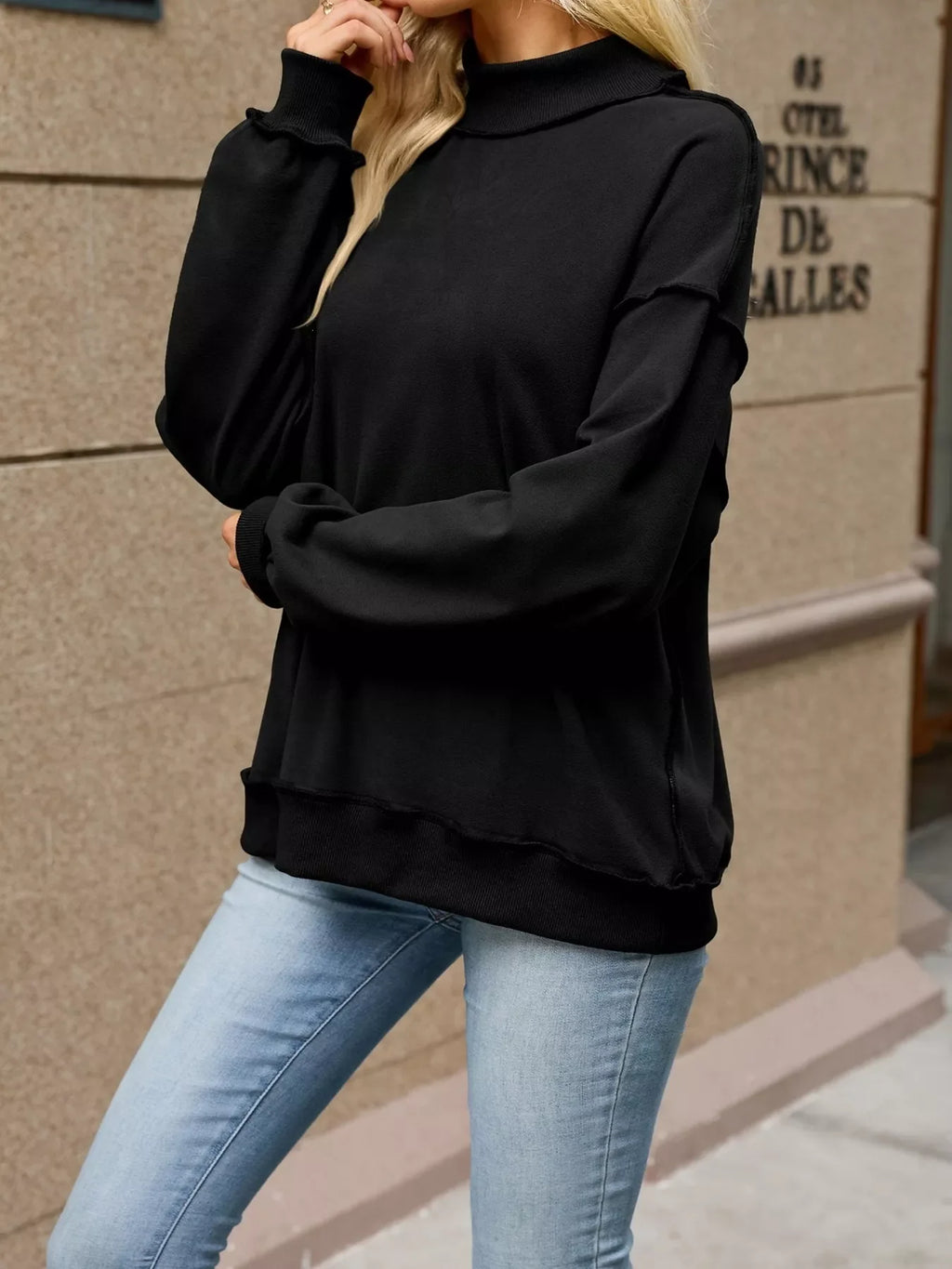 Loose Fit Crew Neck Sweatshirt