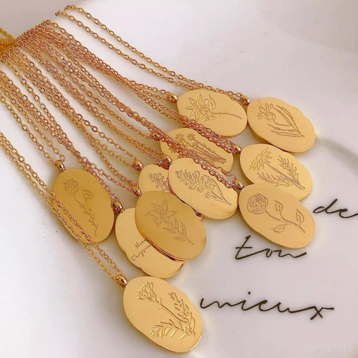 18K Gold-Plated Engraved Floral Pendant Necklace