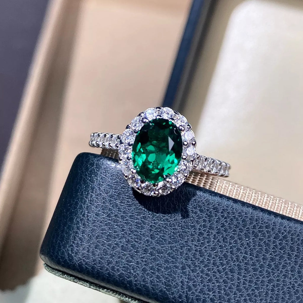 925 sterling Silver Oval Cut Synthetic Emerald Ring