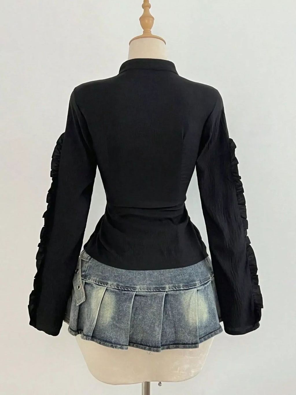 Ruched Slim-Fit Long Sleeve Top