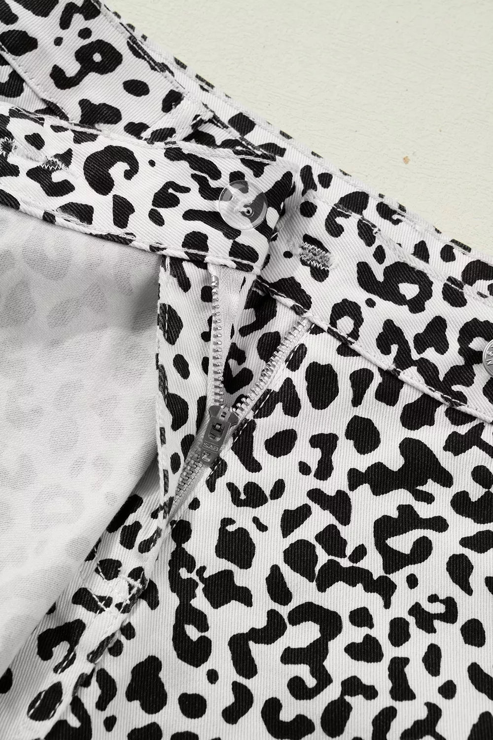 Leopard Print Button Overlap Denim Shorts