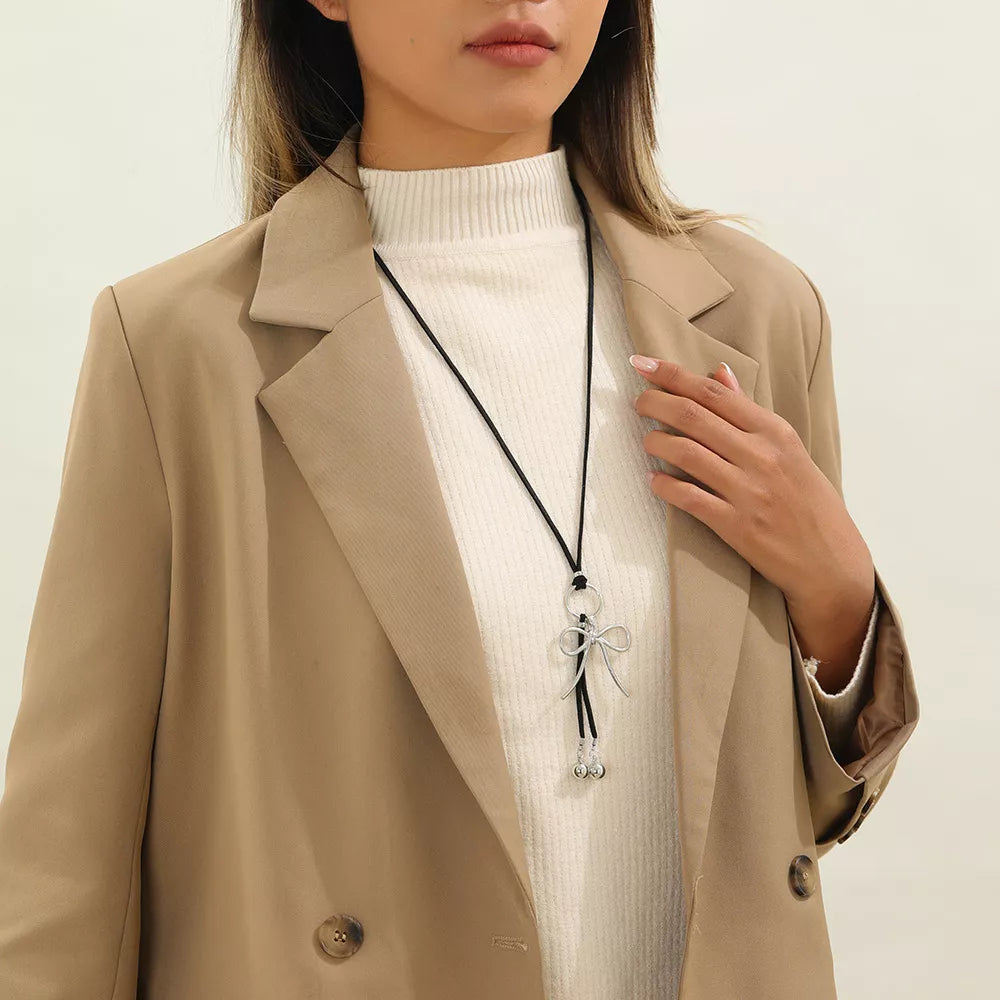 Elegant Bow Pendant Necklace