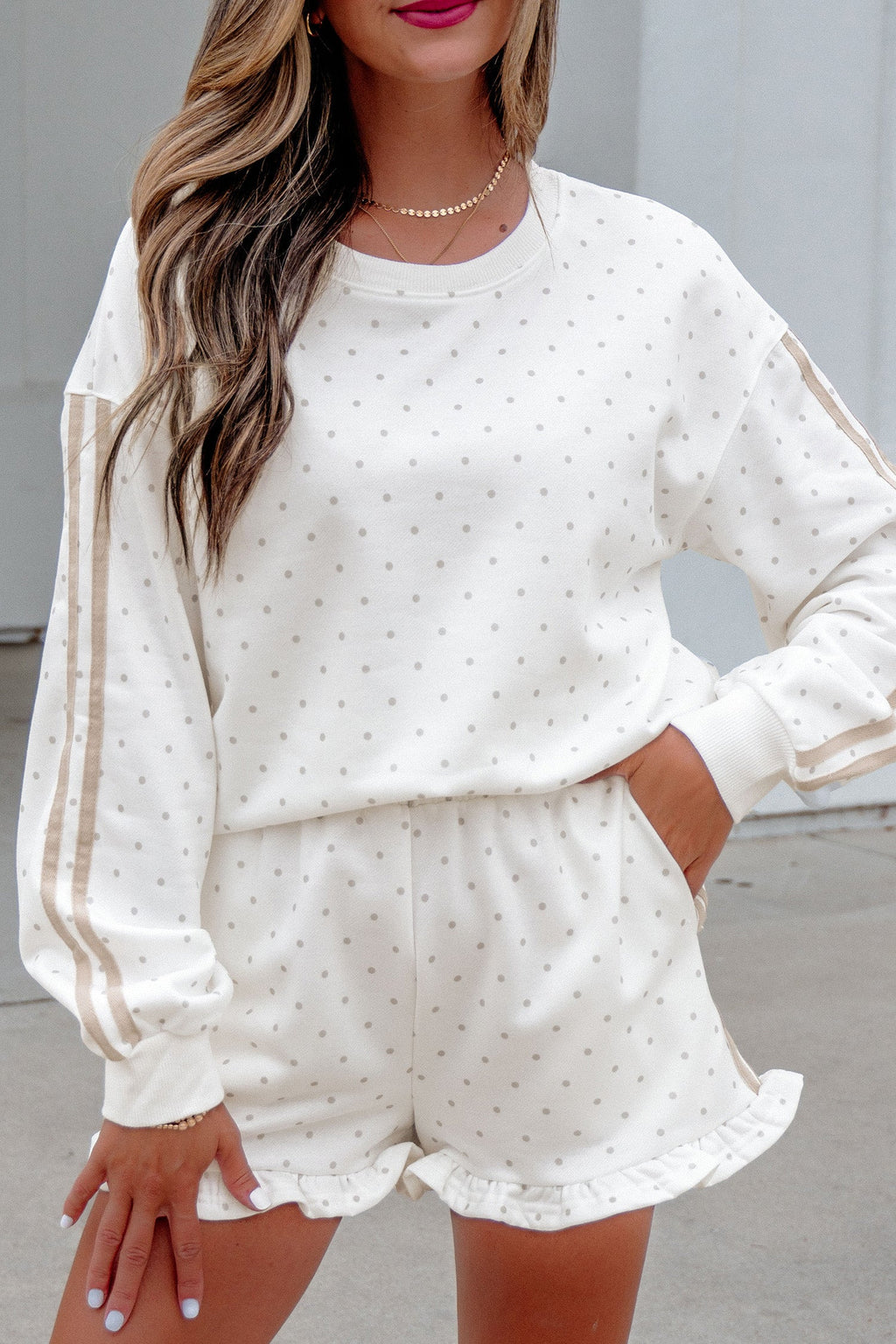 White Polka Dot Print Side Stripe Detail Casual Sweatshirt 2pcs Short Set