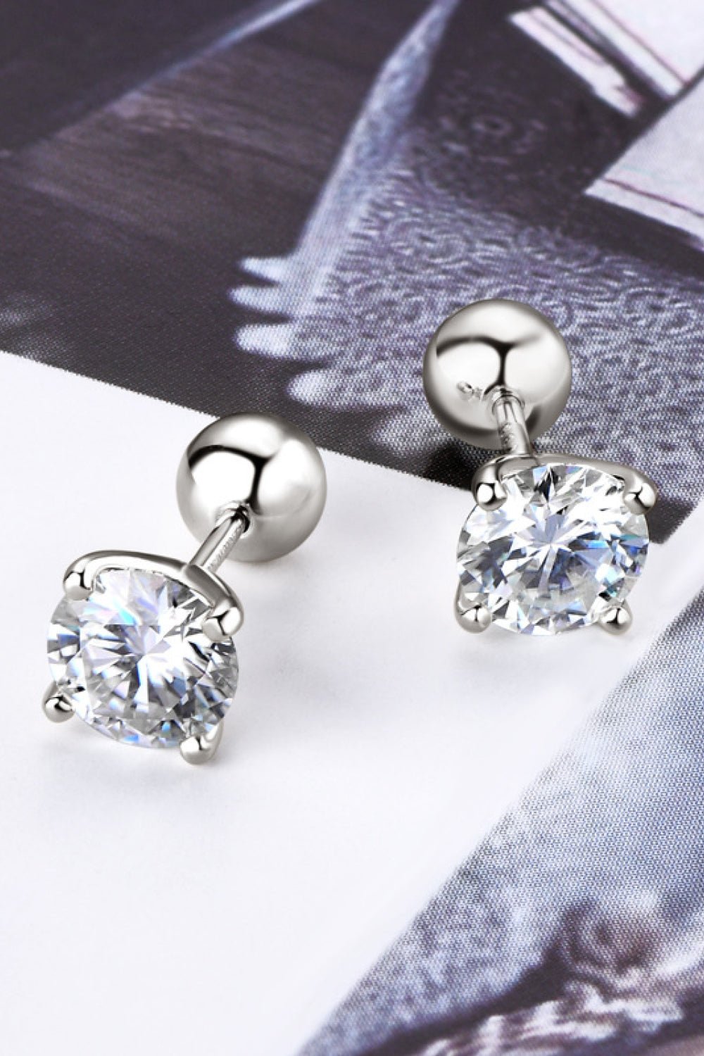 2 Carat Moissanite Stud Earrings 925 Sterling Silver