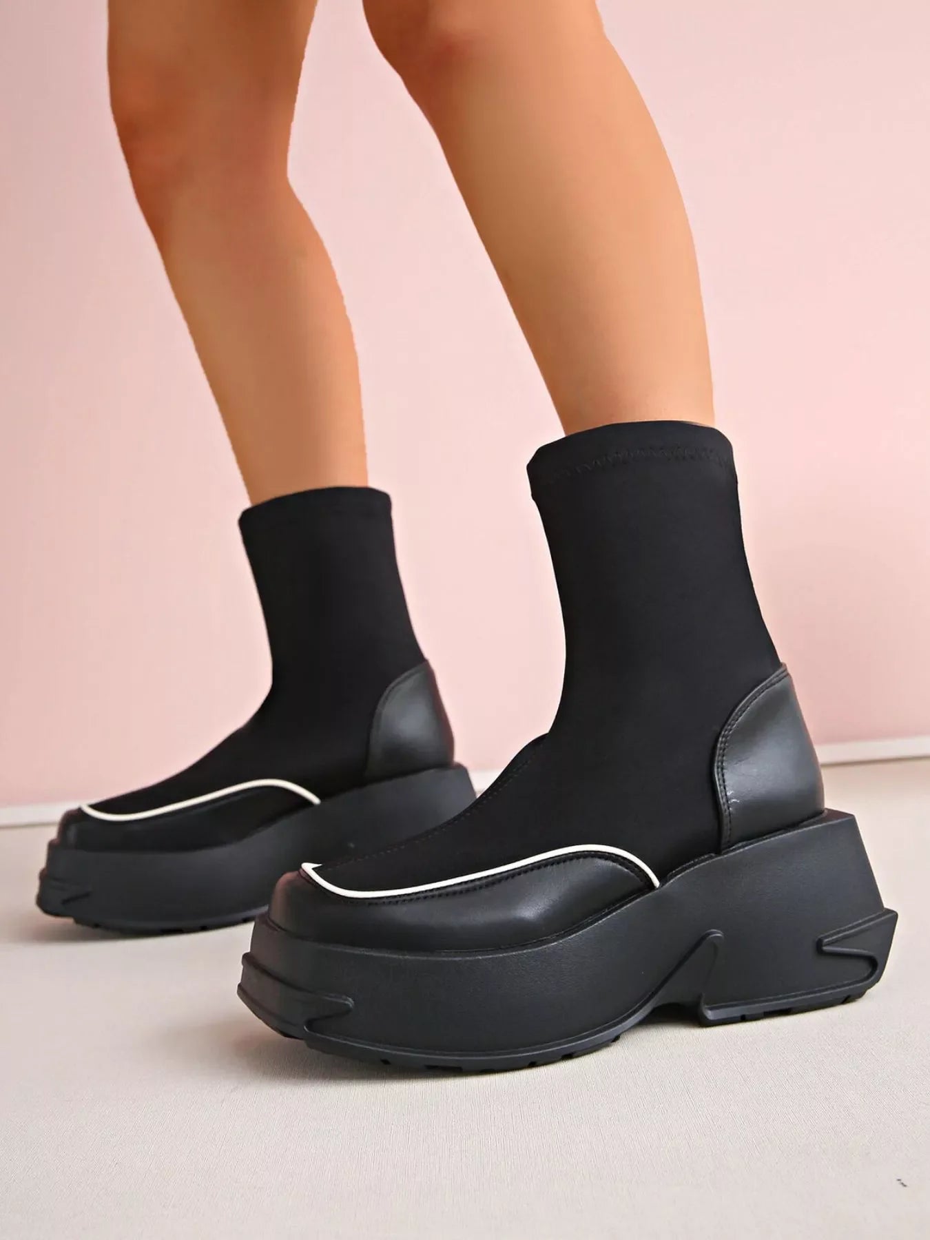 Round Toe Platform Boots