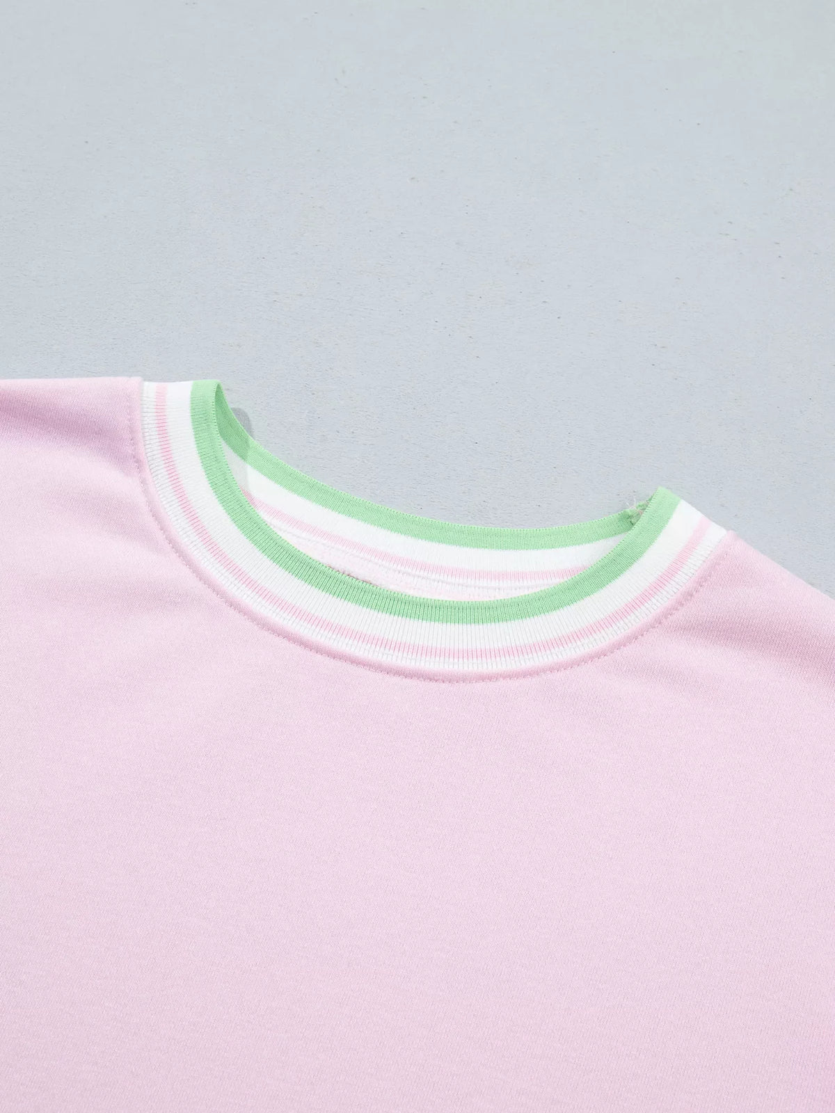 Contrast Striped Trim Baggy Pullover Sweatshirt