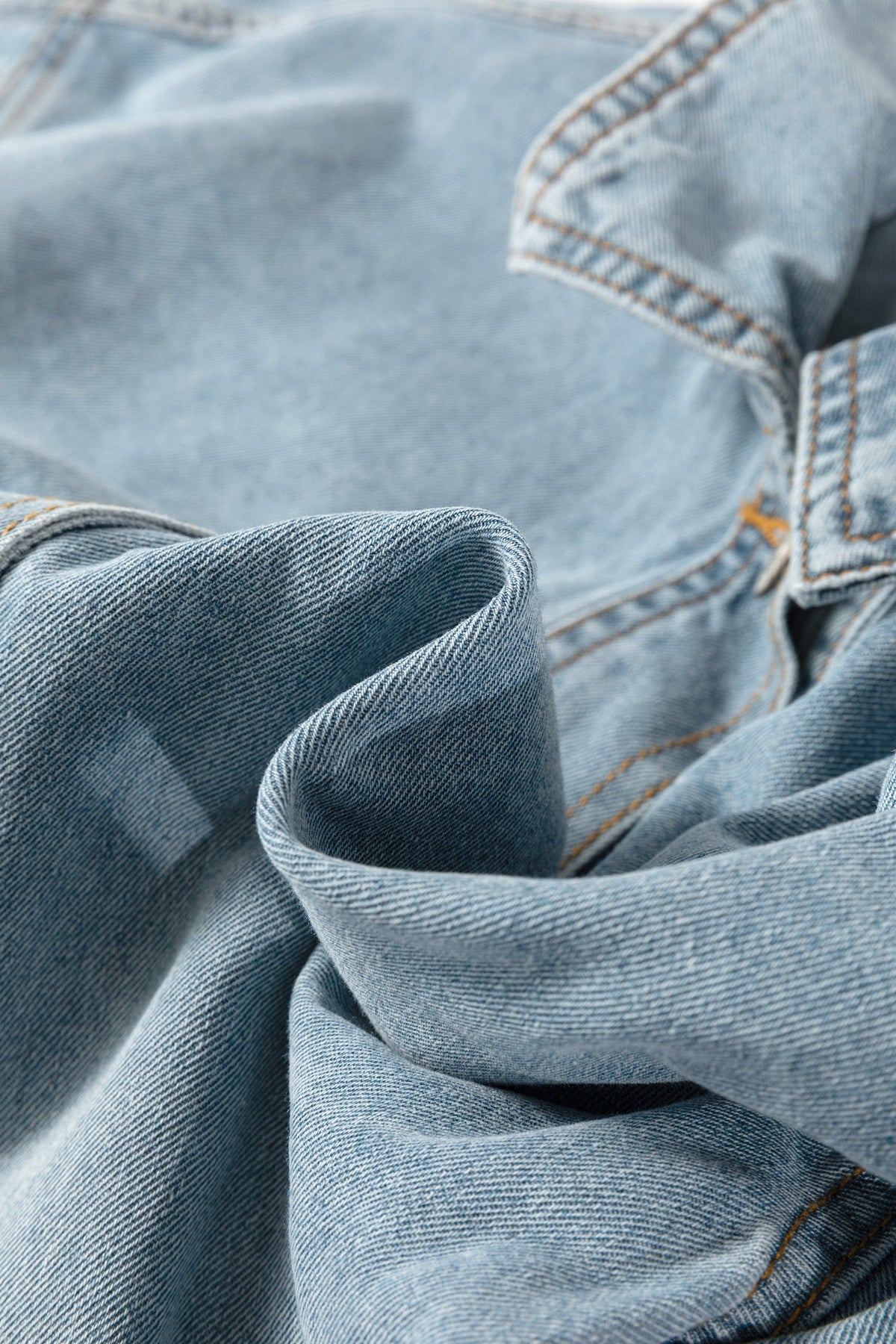 Light Wash Denim Drawstring Hem Buttoned Jacket