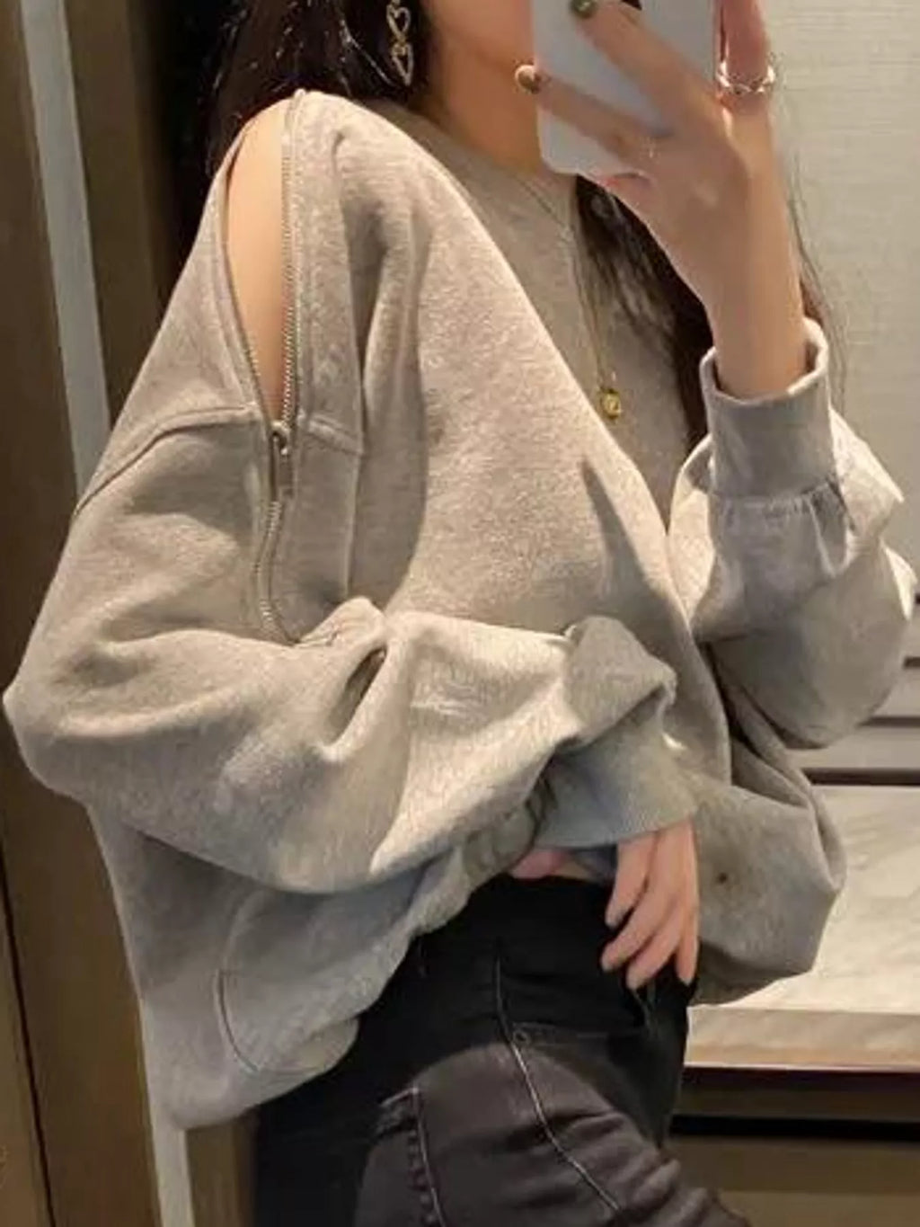 Cold-Shoulder Zipper Detail Sweatshirt