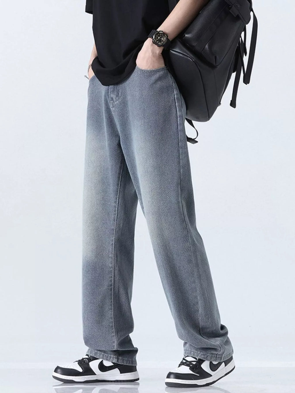 Men's Relaxed Fit Straight Leg Jeans