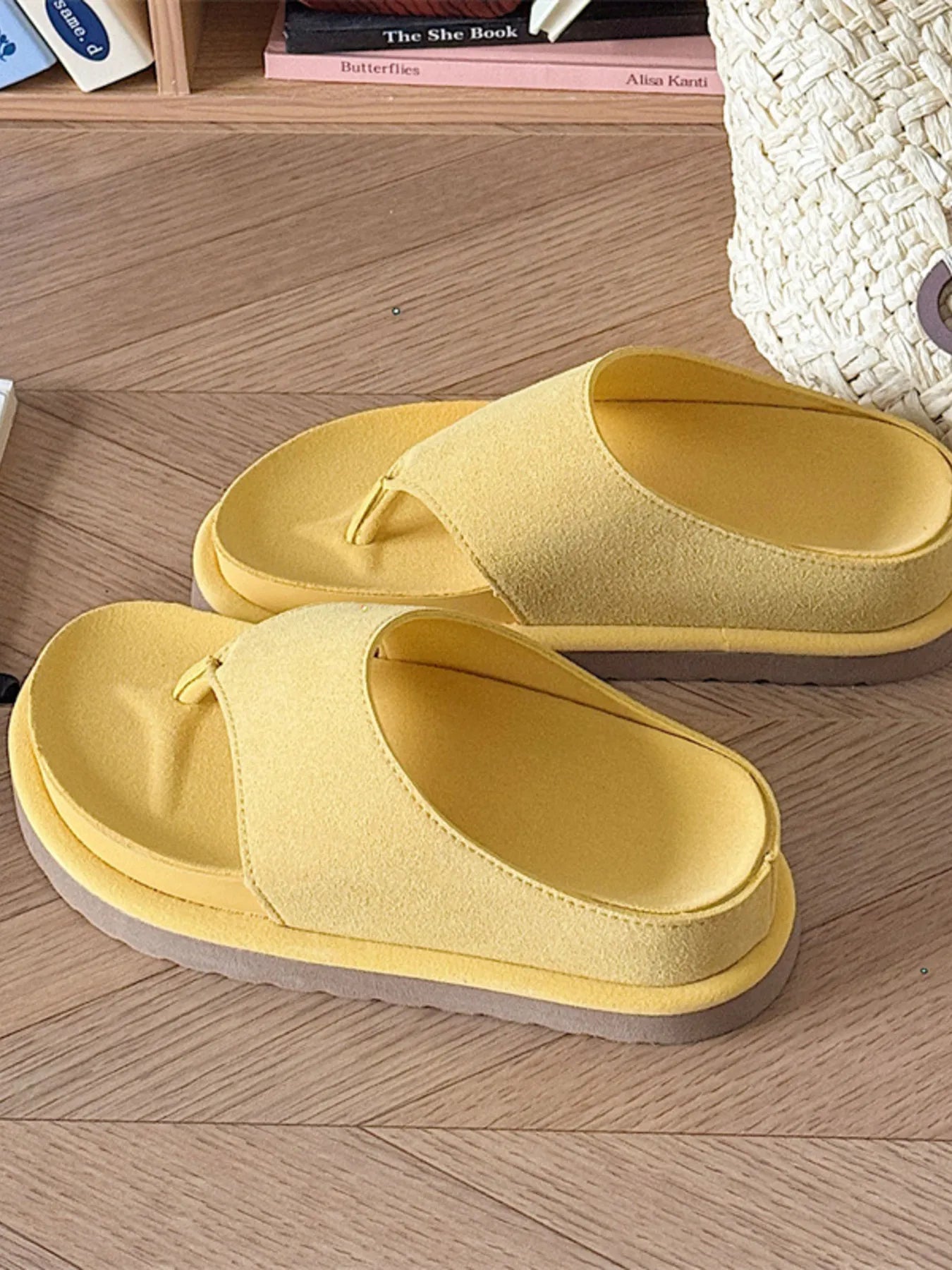 Toe Post Platform Sandals