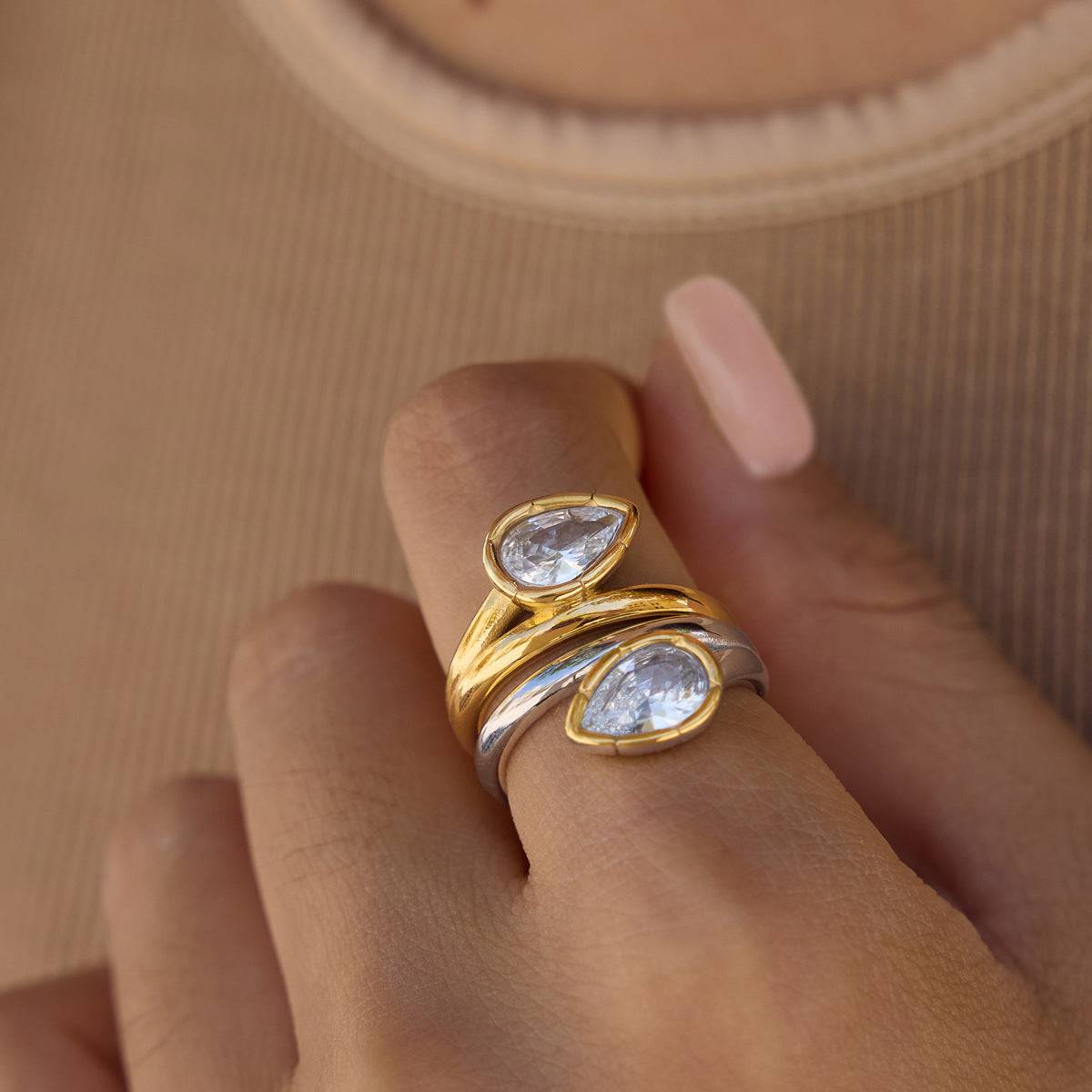 Bezel Zircon Open Ring Collection