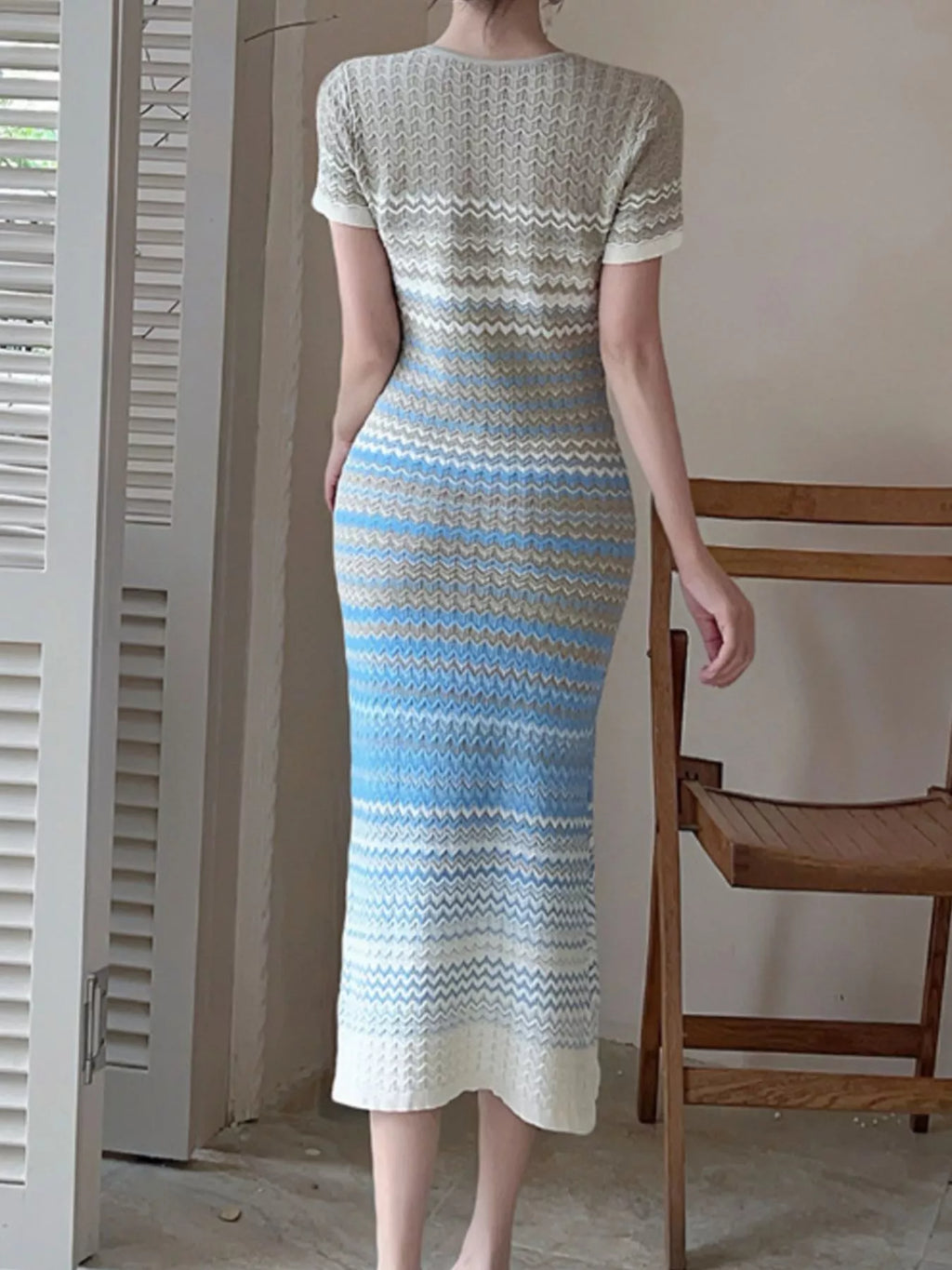 Gradient Knit Striped Short Sleeve Midi Dress