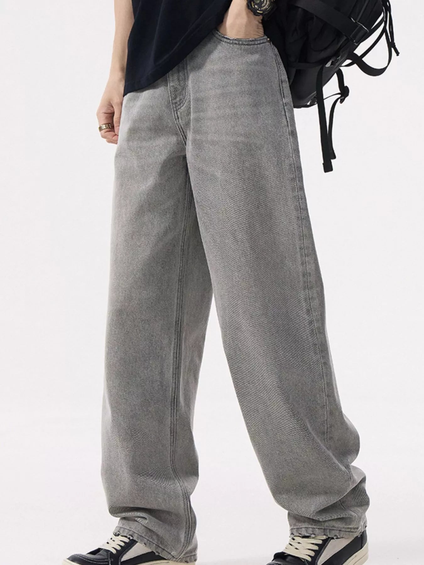 Men's Loose Fit Wash Jeans