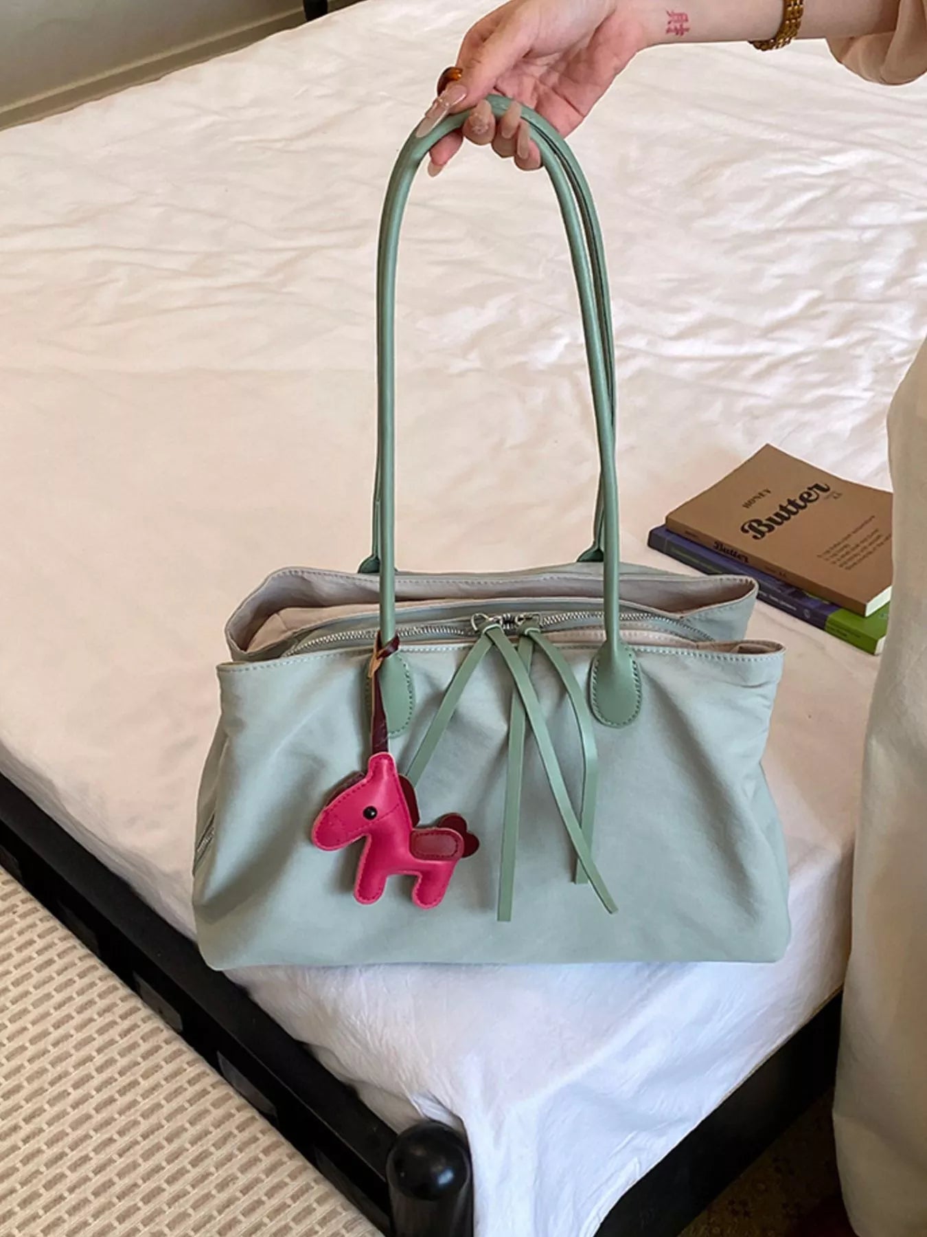 Lightweight Canvas Shoulder Bag