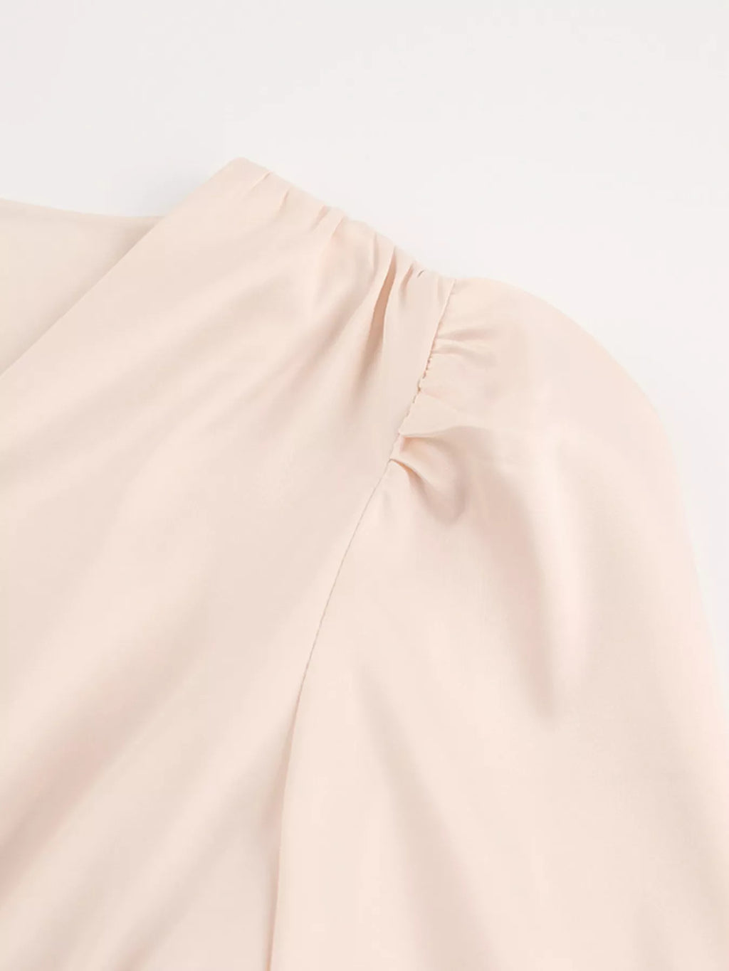 Elegant V-Neck Puff Sleeve Button-Down Midi Dress