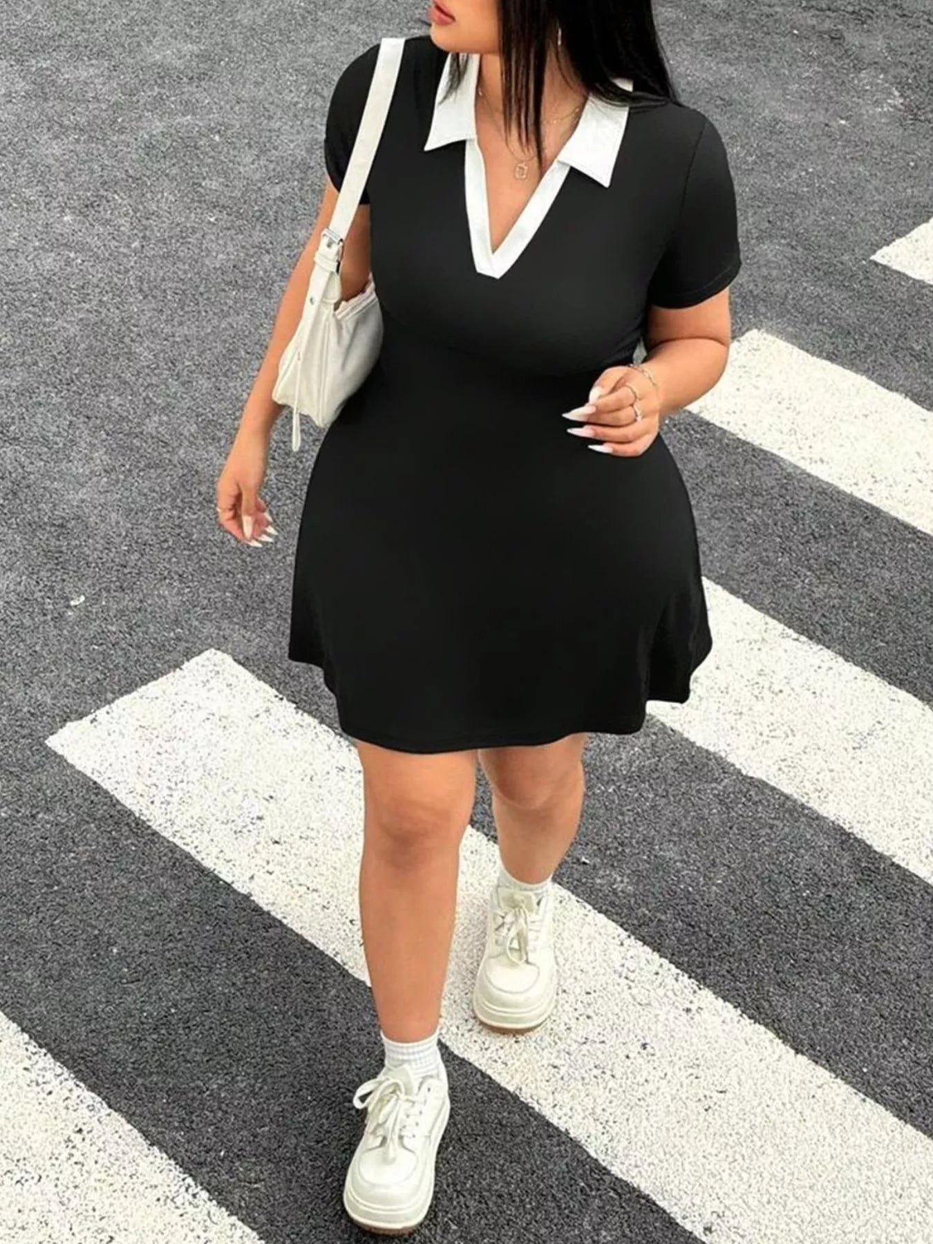 Contrast Collar Bodycon Mini Dress