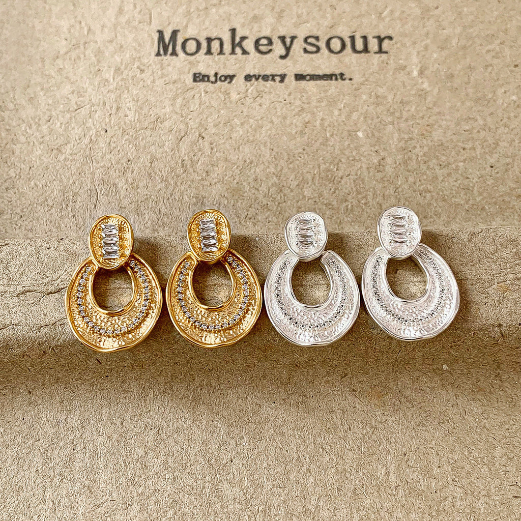 Exquisite, Cool-style Women's Minimalist Glazed Pentagram Earrings