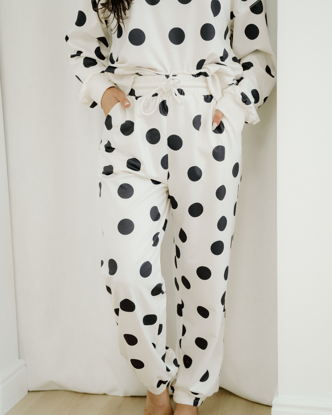 Polka Dot Print Drop Shoulder Pullover Drawstring Jogger Pant Set - Beige