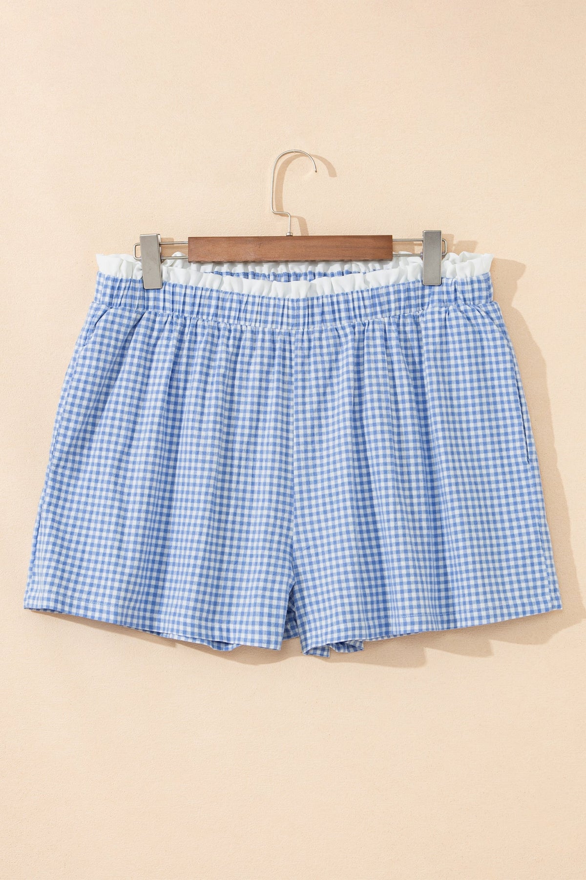 Plus Size Gingham Plaid Ruffle Contrast Trim Shorts