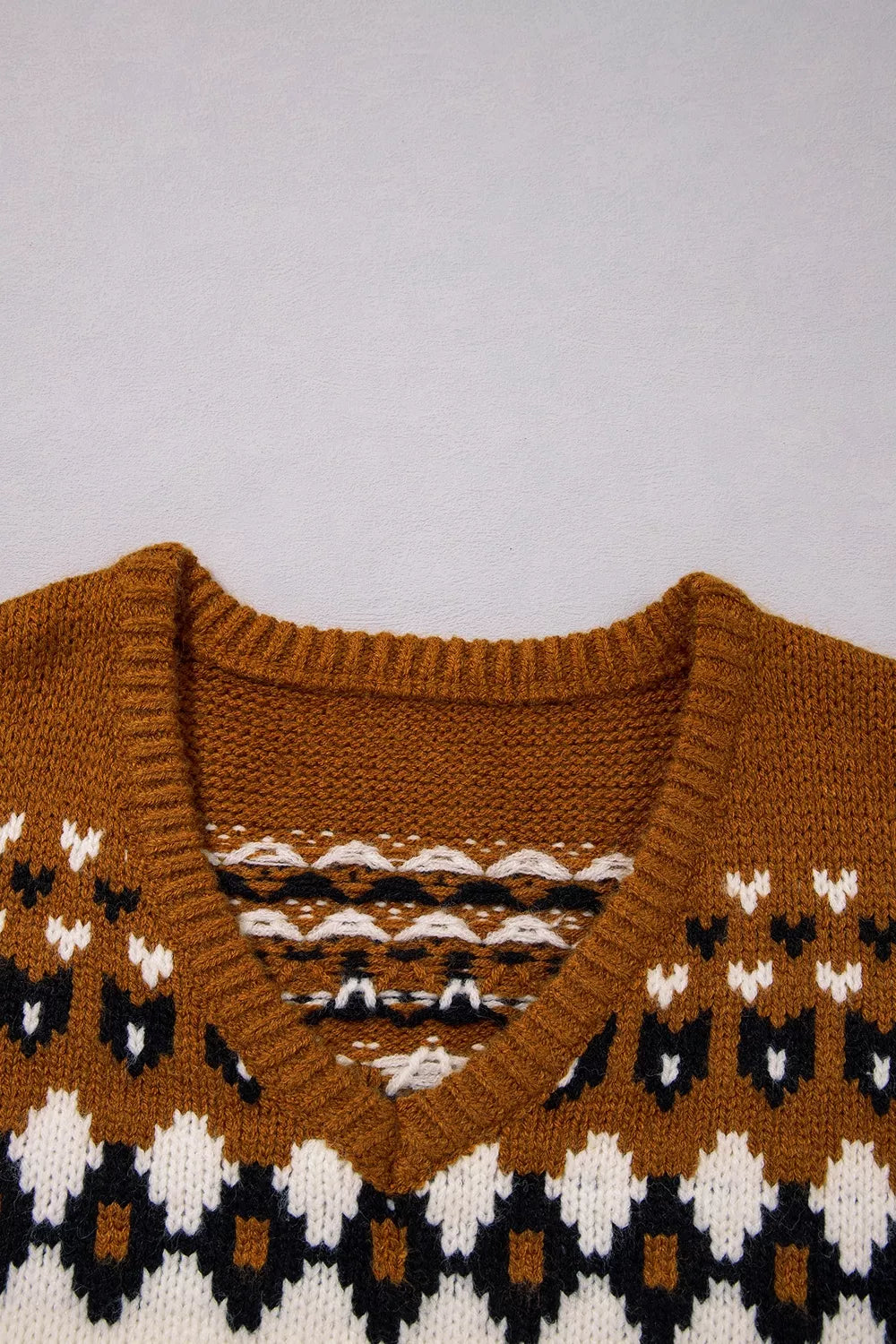 V Neck Short Sleeve Geometric Sweater