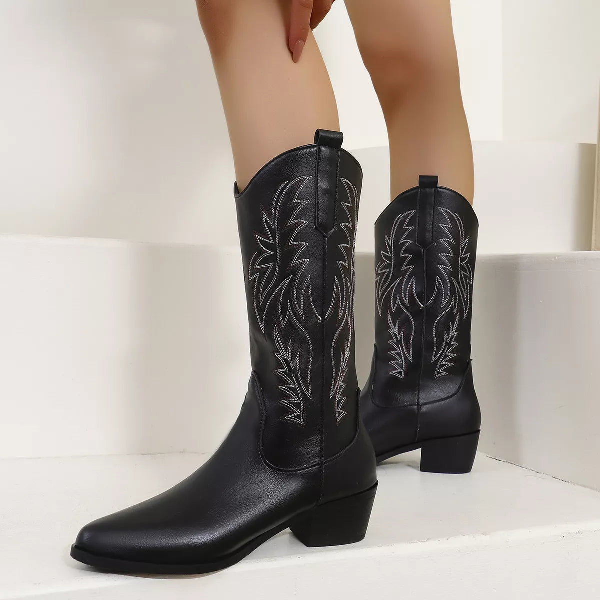 Embroidered Point Toe Block Heels Boots
