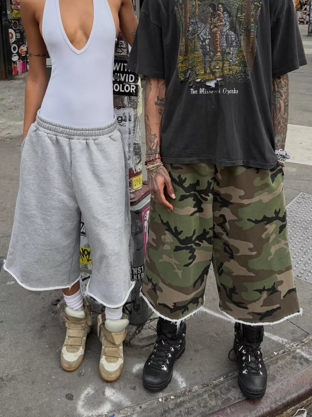 Wide-Leg Cropped Sweatpants with Pockets
