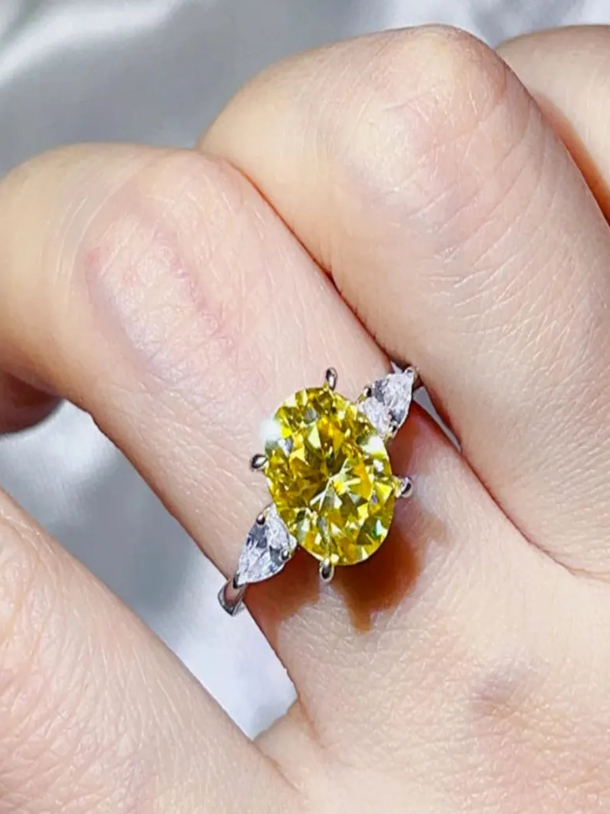 3 Carat Moissanite 925 Sterling Silver Oval-Cut Yellow Cocktail Ring