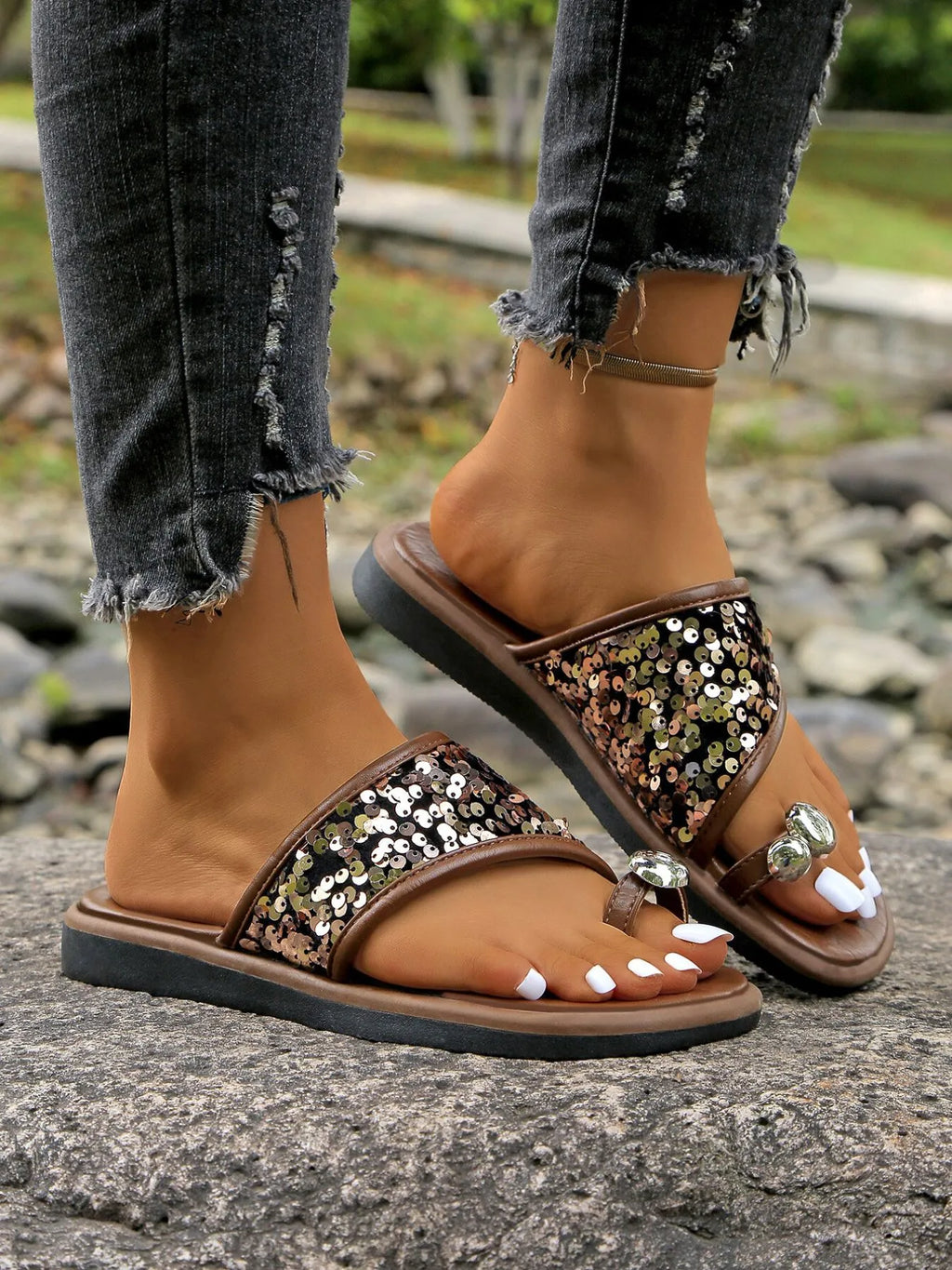 Sequin Toe Loop Flats Sandals