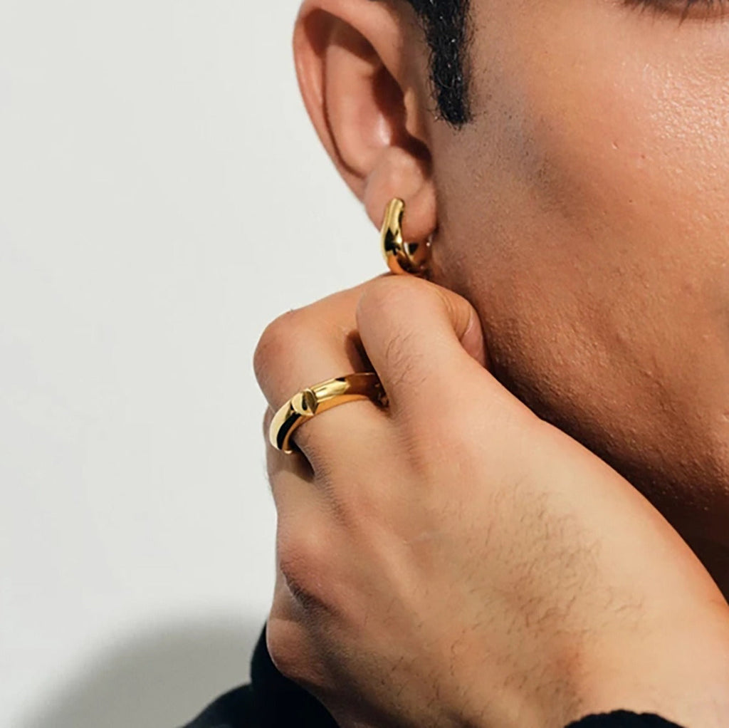 18K gold ring with triangular notch design, simple and unique ring