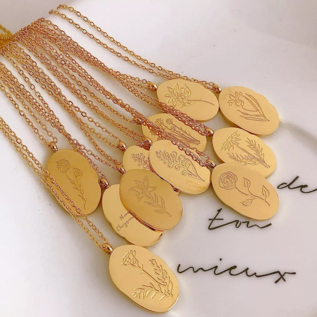 18K Gold-Plated Engraved Floral Pendant Necklace