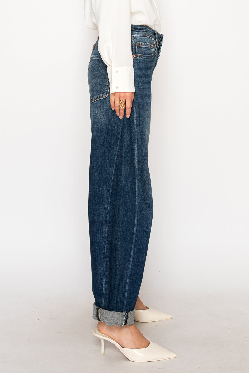 Relaxed Tapered Dark Wash Barrel Jeans