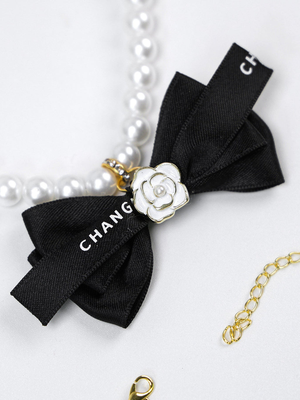 Pearl Bowknot Pet Necklace