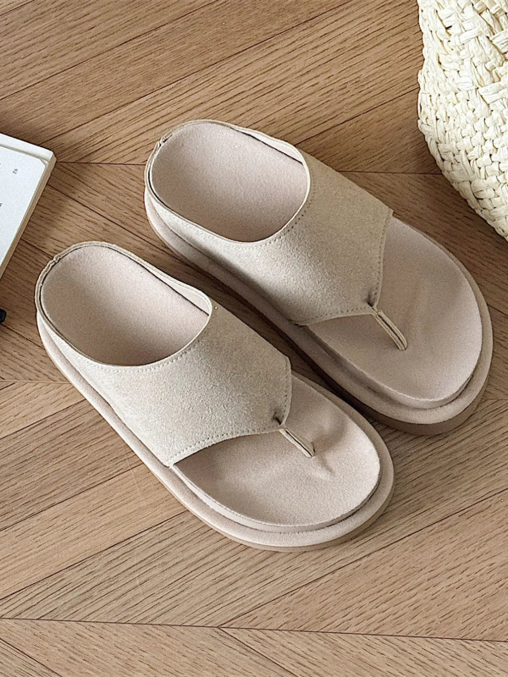 Toe Post Platform Sandals