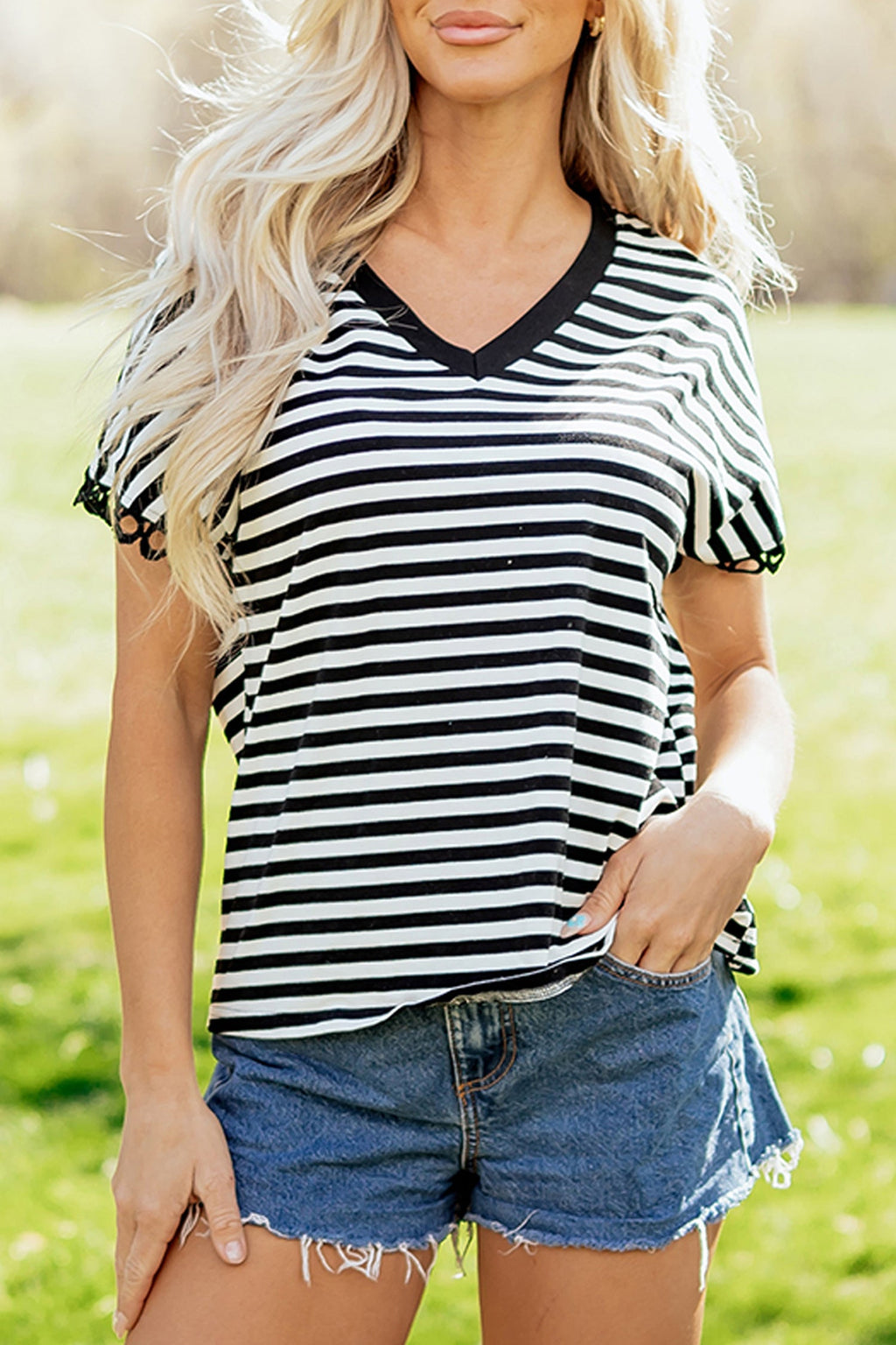 Black Striped Print V Neck Delicate Trim Casual Tee